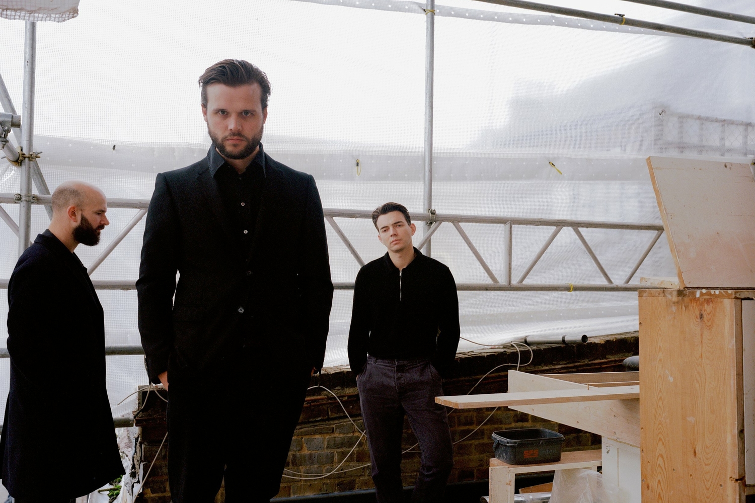 White Lies - As I Try Not To Fall Apart