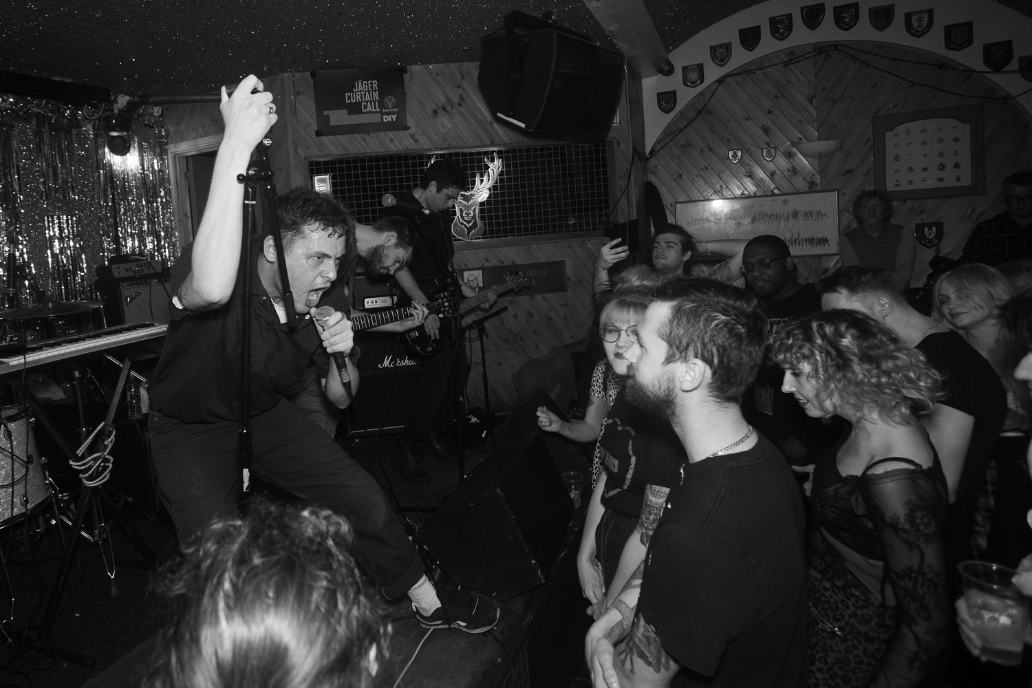 Lady Bird bring big energy and a piano sing-along to Moth Club for Jäger Curtain Call