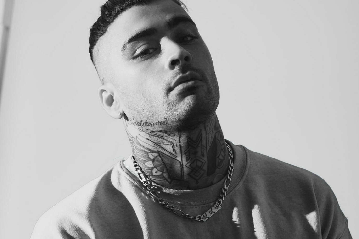 Zayn celebrates Jimi Hendrix’s birthday with cover of ‘Angel’