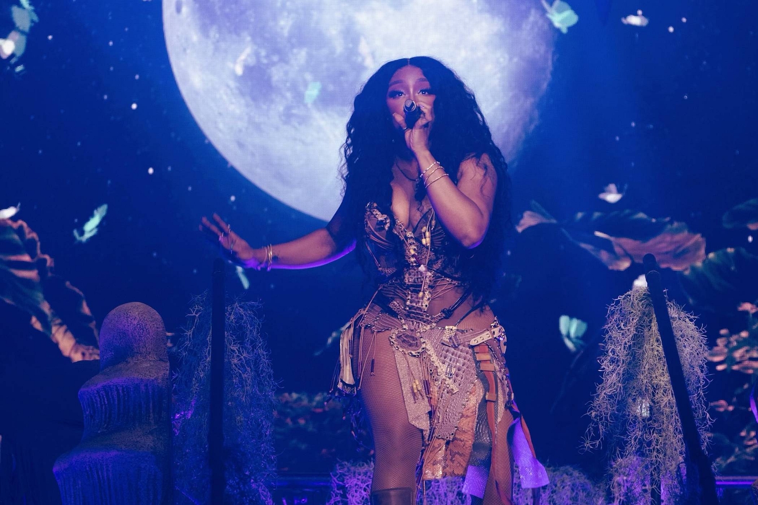 SZA, Avril Lavigne and more: all the action from Sunday at Glastonbury 2024