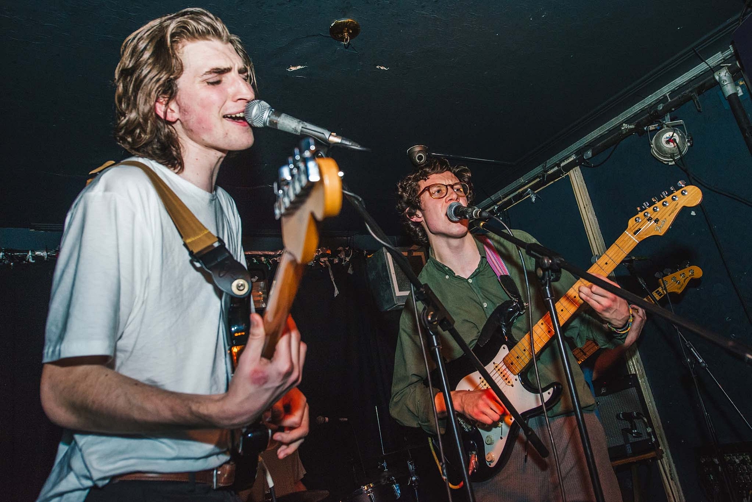 The Magic Gang bring frenzied close to first night of DIY's Hello 2015